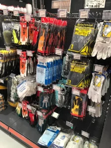 ropa-trabajo-ferreteria-scaled